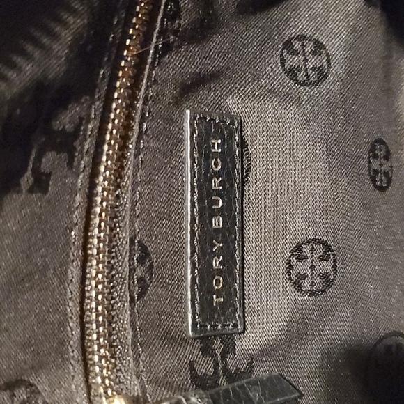 SOLD!!! TORY BURCH Bombe Chain Crossbody - Picture 9 of 9